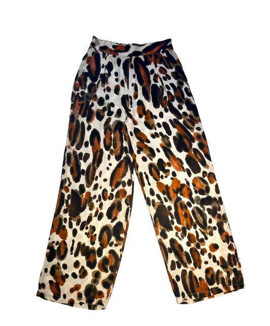 Pantalón estampado manchas leopardo